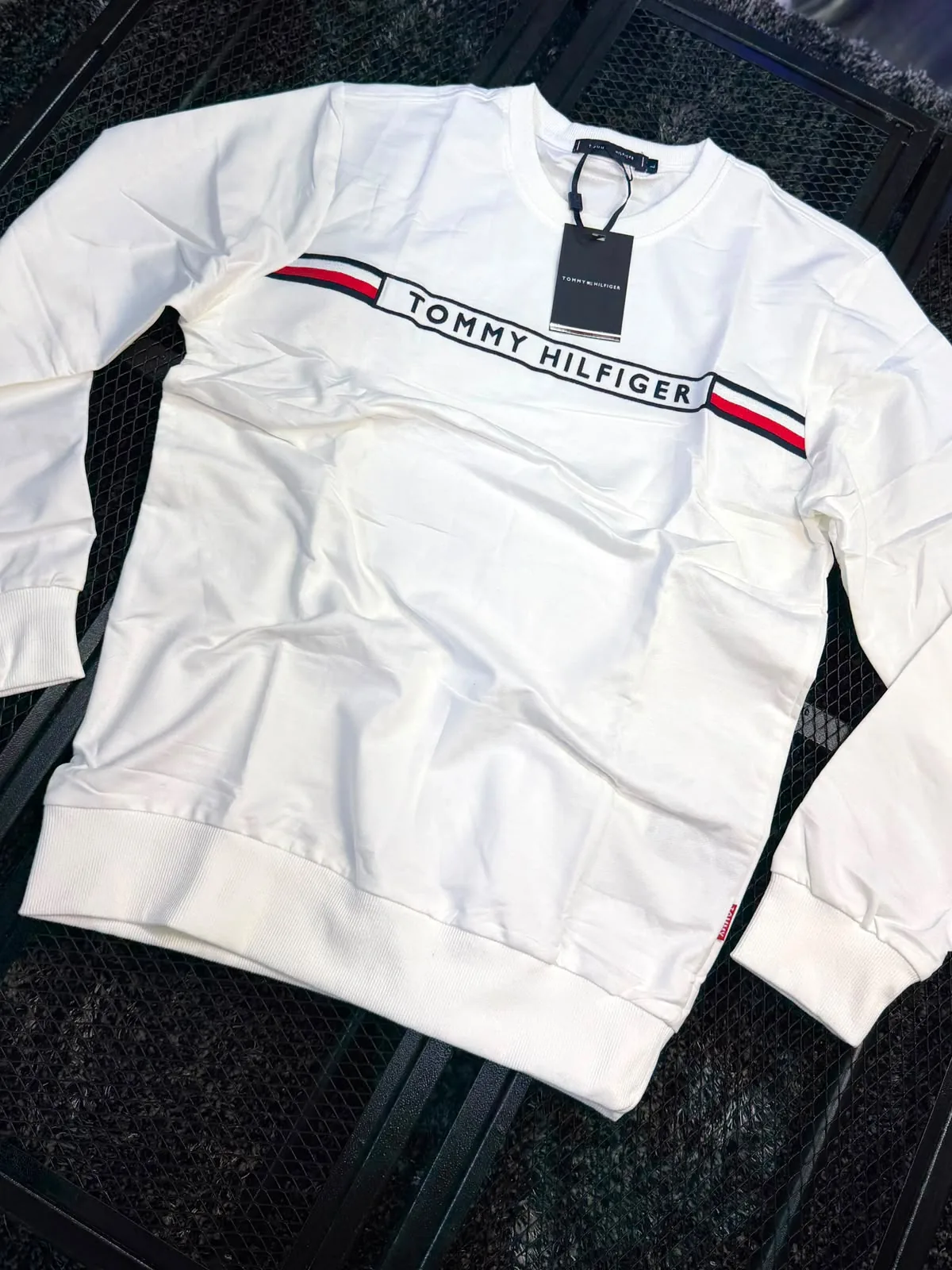 Buzo modelo 01 disponible en PRESENCIA, Cartagena