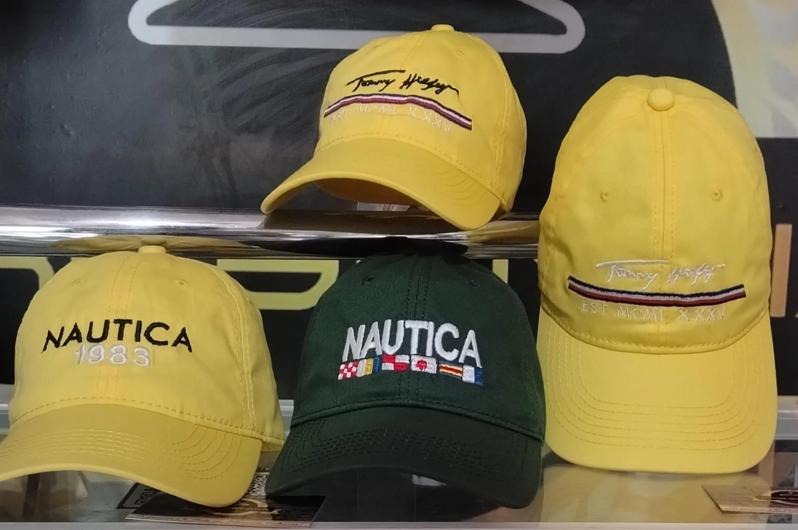 Gorra modelo 09 disponible en PRESENCIA, Cartagena